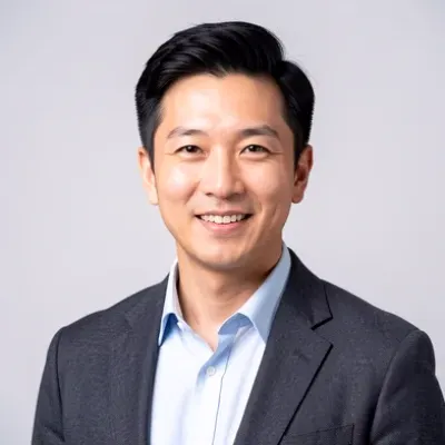 李华